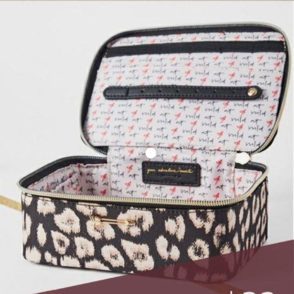 Stella and Dot Travel Jewelry Box Leopard